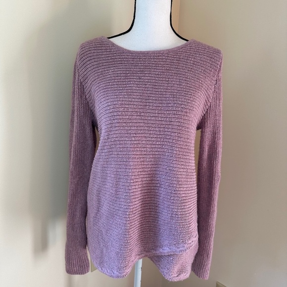 **CROFT & BARROW* Purple Fashion Long Sleeve Sweater Size Medium - Picture 1 of 8